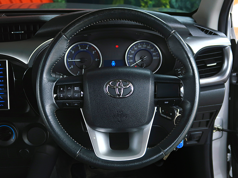 Toyota Revo Dcab 2.4 E MT ปี 2018 full